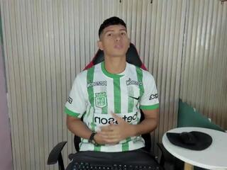 Yei Sant webcam model stream image