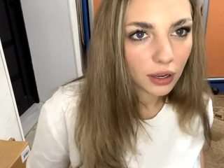 rozannebarrott webcam model stream image