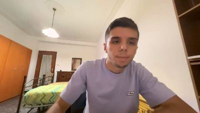 TomksHawks webcam model stream image