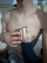 HitShelf webcam model stream image