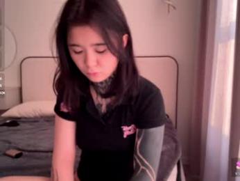 your_ghoul webcam model stream image