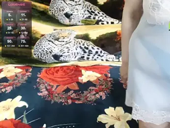 Queen_Sarah webcam model stream image