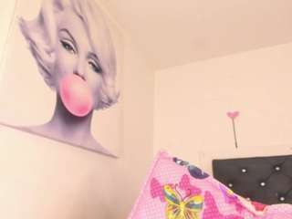 sexxy-naomi webcam model stream image