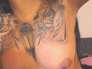 sexxy-naomi webcam model stream image