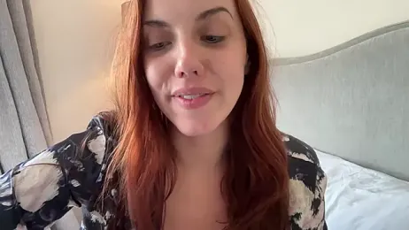 VistaWife_ webcam model stream image