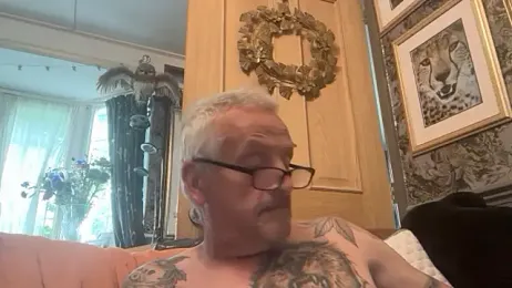 poggles webcam model stream image