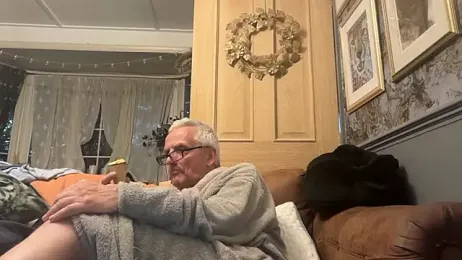 poggles webcam model stream image