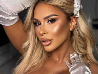 SelenaVoss webcam model stream image