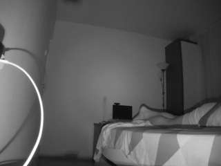 voyeurcam-charmhellen-kitchen webcam model stream image