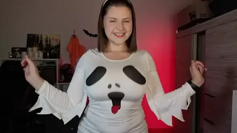 TinniAngel webcam model stream image