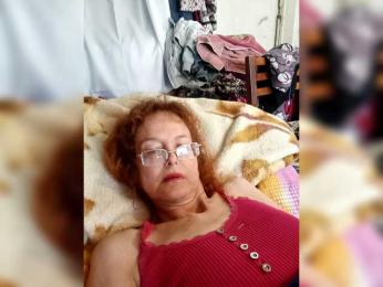Madam-oss webcam model stream image