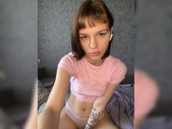 avelixxkaa webcam model stream image