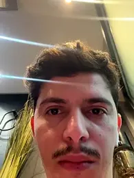 dock_75 webcam model stream image