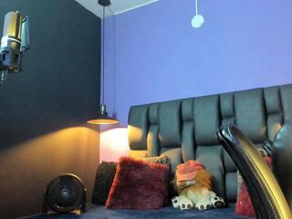 Leonidas Murphy webcam model stream image