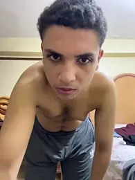 Ahmed672 webcam model stream image