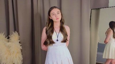 MilaPippitt webcam model stream image