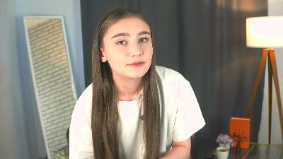 MilaPippitt webcam model stream image