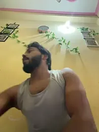 Top_Reyanshh webcam model stream image
