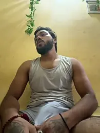 Top_Reyanshh webcam model stream image