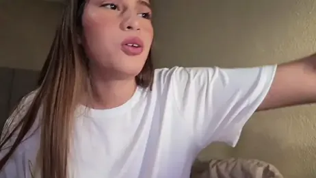 romyamo webcam model stream image