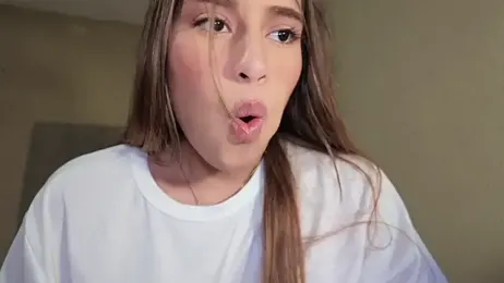 romyamo webcam model stream image