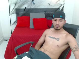 Thomas Cuper webcam model stream image