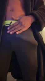 Kingnas webcam model stream image