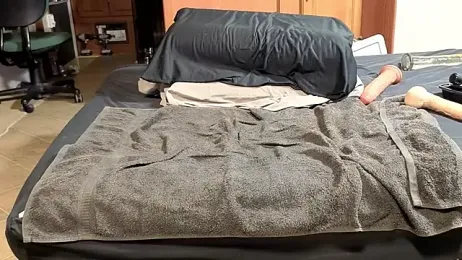 Clouds_4play webcam model stream image