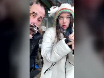 manicpixiedreamfrog webcam model stream image