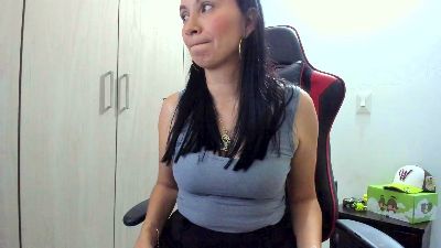 grace_kelly33 webcam model stream image