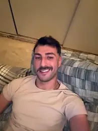 Aliiiix webcam stripchat model stream image