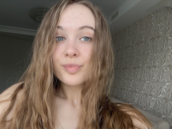 AlbertaClem webcam livejasmin model stream image