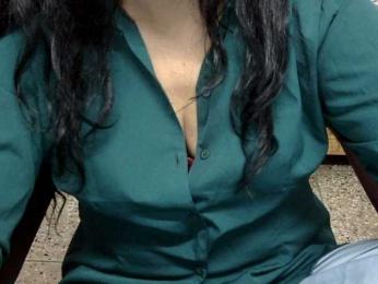 royelpari webcam model stream image