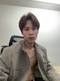 SM_004 webcam stripchat model stream image