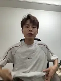 SM_004 webcam stripchat model stream image