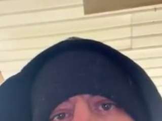 tomjonesing23 webcam model stream image