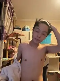 NN-love webcam model stream image