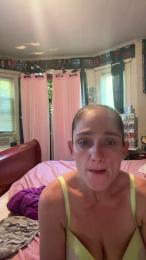 SaraLaw22 webcam model stream image
