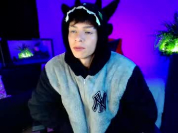 twink_sebas_ webcam model stream image