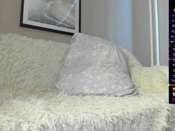 Holly_Molii webcam model stream image