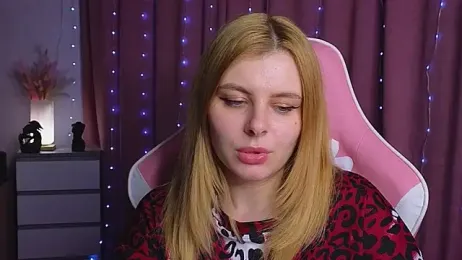 Day-off webcam model stream image