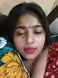 Cute-Simmi69 webcam model stream image