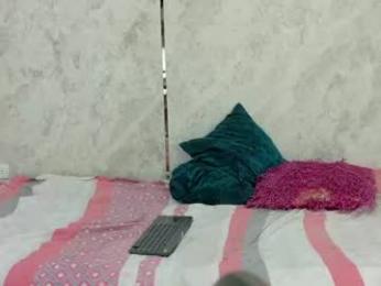 emy_0 webcam model stream image