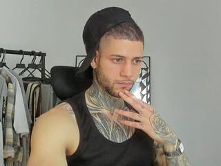 James Leeandros webcam model stream image