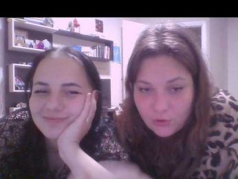 Yxoooeiy webcam model stream image