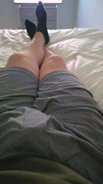 Averagedude24 webcam cam4 model stream image