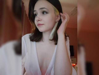 Candasea webcam bongacams model stream image