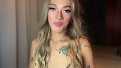 Hotsugarmollyxx webcam model stream image