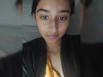 AlinaPopy webcam model stream image