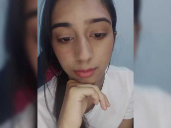 AlinaPopy webcam model stream image